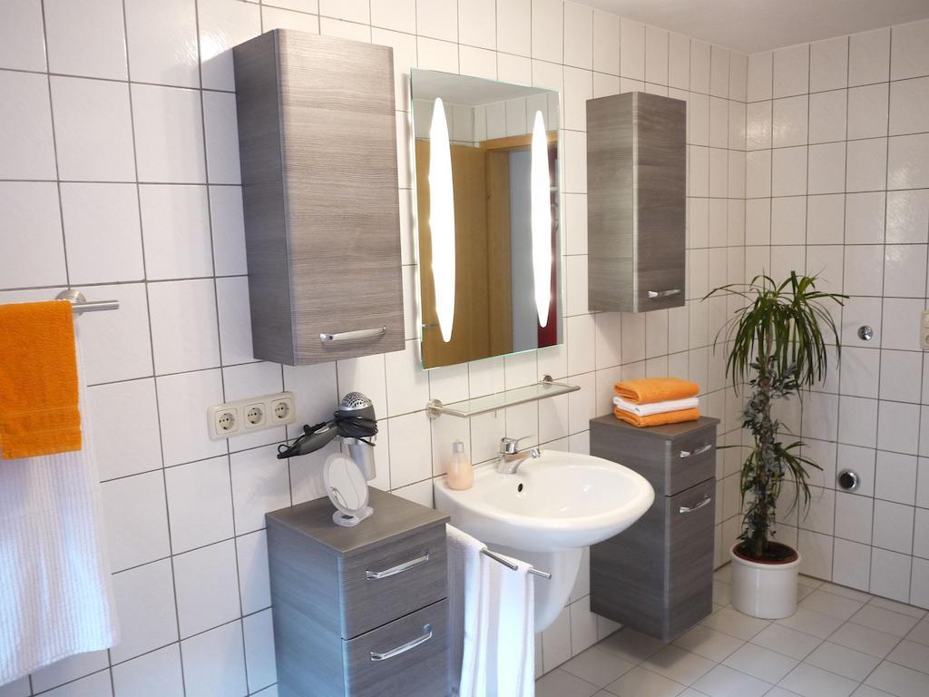Ferienwohnung im Regnitztal Buttenheim Стая снимка